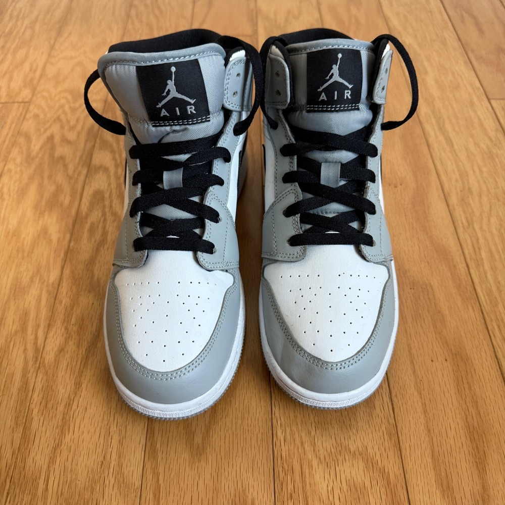 Jordan Leather Streetwear Retro Athletic Basketball Sneakers 7Y Grey White
